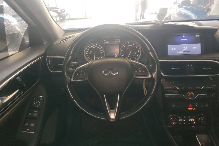 Used Infiniti QX30 2017 1.6T Two-Wheel-Drive Sport Edition
