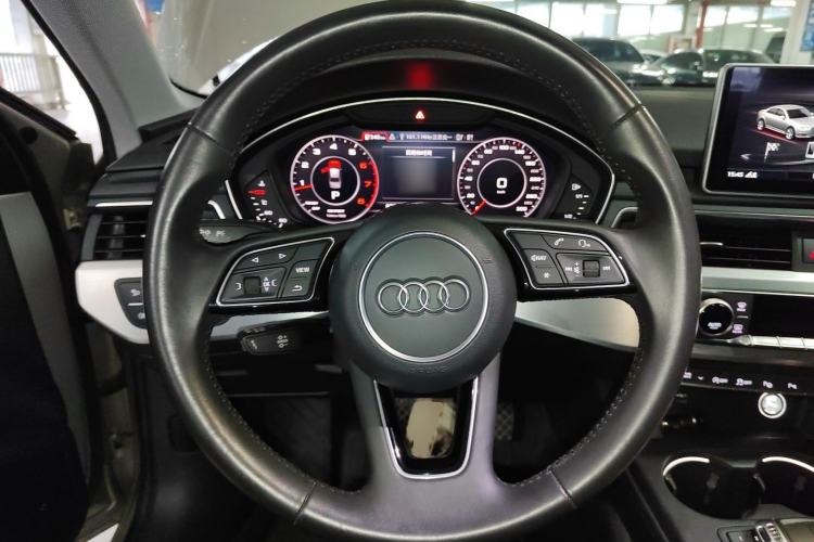 Used Audi A4L 2019 40 TFSI Fashion Version China V Steering Wheel