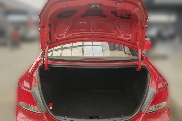 Used Hyundai Verna (older generation) 2014 1.4L Automatic Smart GLS Trunk