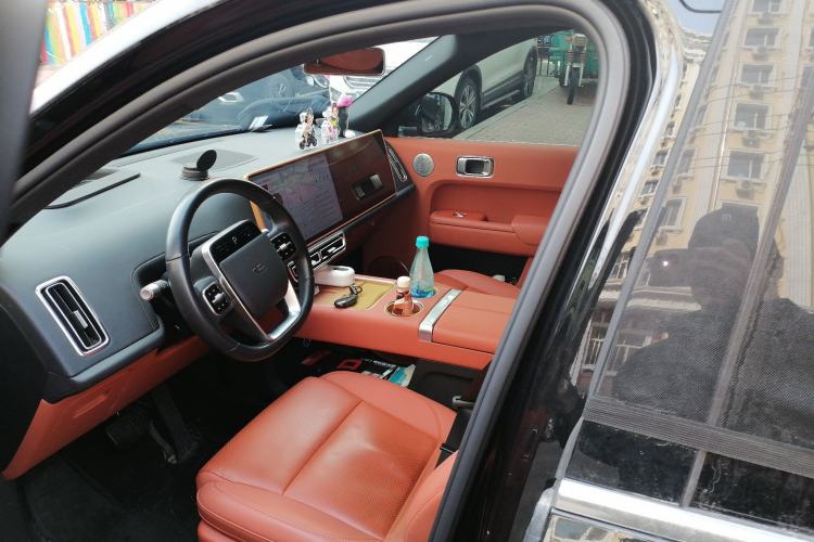 Used Li Auto L8 2024 Pro Model
