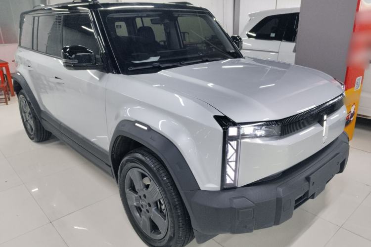 Used iCAR 03 2024 401km Two-Wheel Drive Standard Advanced Version Exterior 1