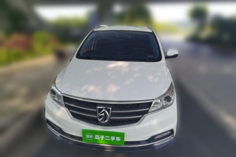Used Baojun 730 2019 1.5T Manual Fashion Model 7-seater China VI
