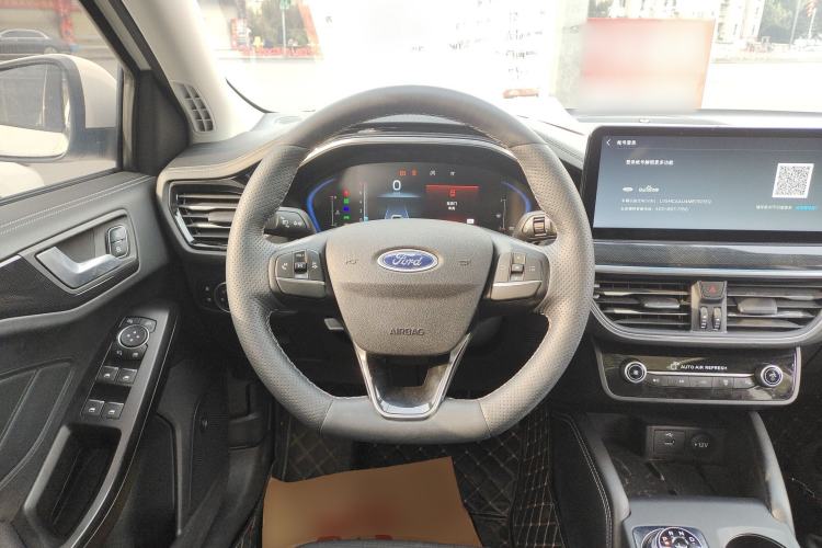 Used Ford Focus 2021 Hatchback EcoBoost 180 Automatic Titanium Edition
