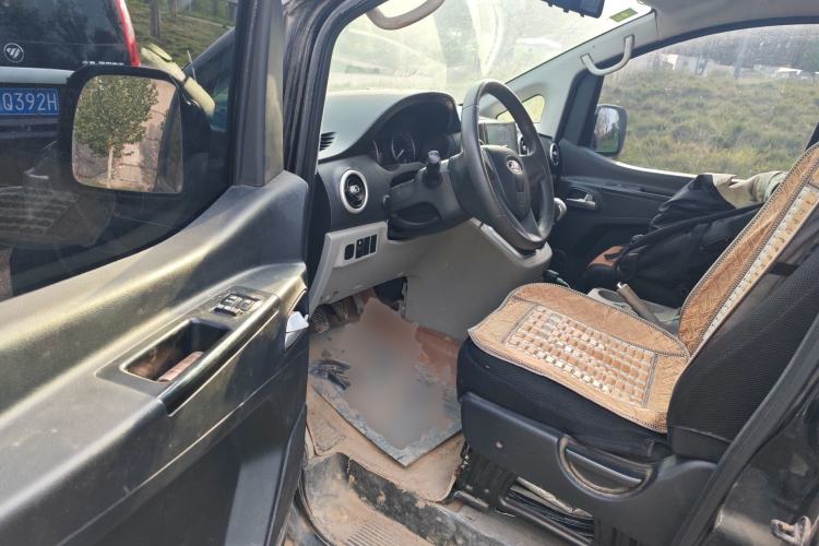 Used JAC Refine M3 2019 PLUS Maker Edition 1.8L Luxury Model Driver Seat