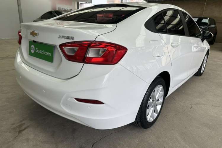 Used Chevrolet Cruze 2018 320 Automatic Pioneer Sunroof Edition