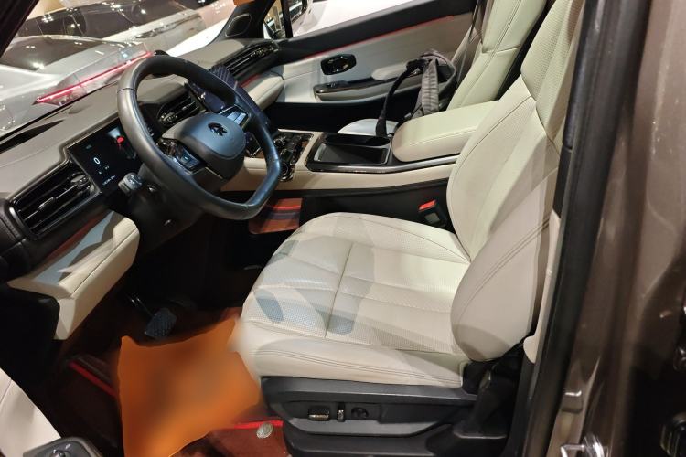 Used Nio ES8 2020 415 km Signature Edition 6-Seater Version
