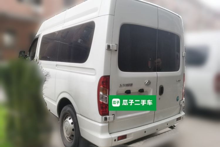 Used SAIC MAXUS Xintu V80 2021 2.0T Manual Classic Aoyuntong Short Wheelbase Mid-Roof 5/6-Seater