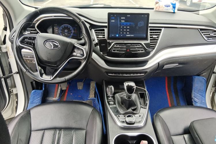 Used Soueast DX7 2018 Prime 1.5T Manual Luxury Model China V Standard
