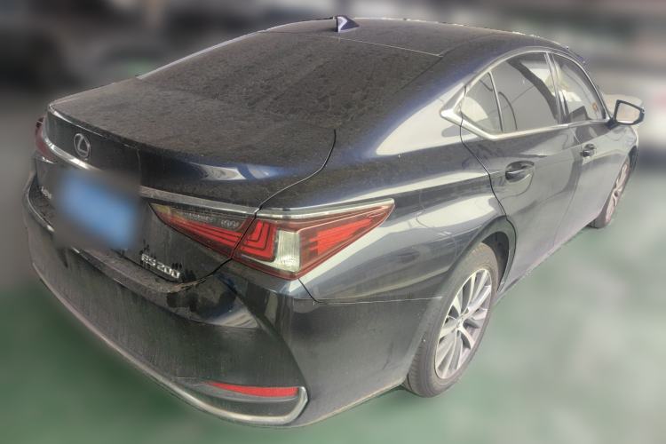 Used Lexus ES 2020 200 Luxury Edition Rear Right 45 Deg