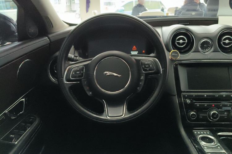 Used Jaguar XJ 2016 XJL 3.0 SC Two-Wheel-Drive Elegant Business Edition

