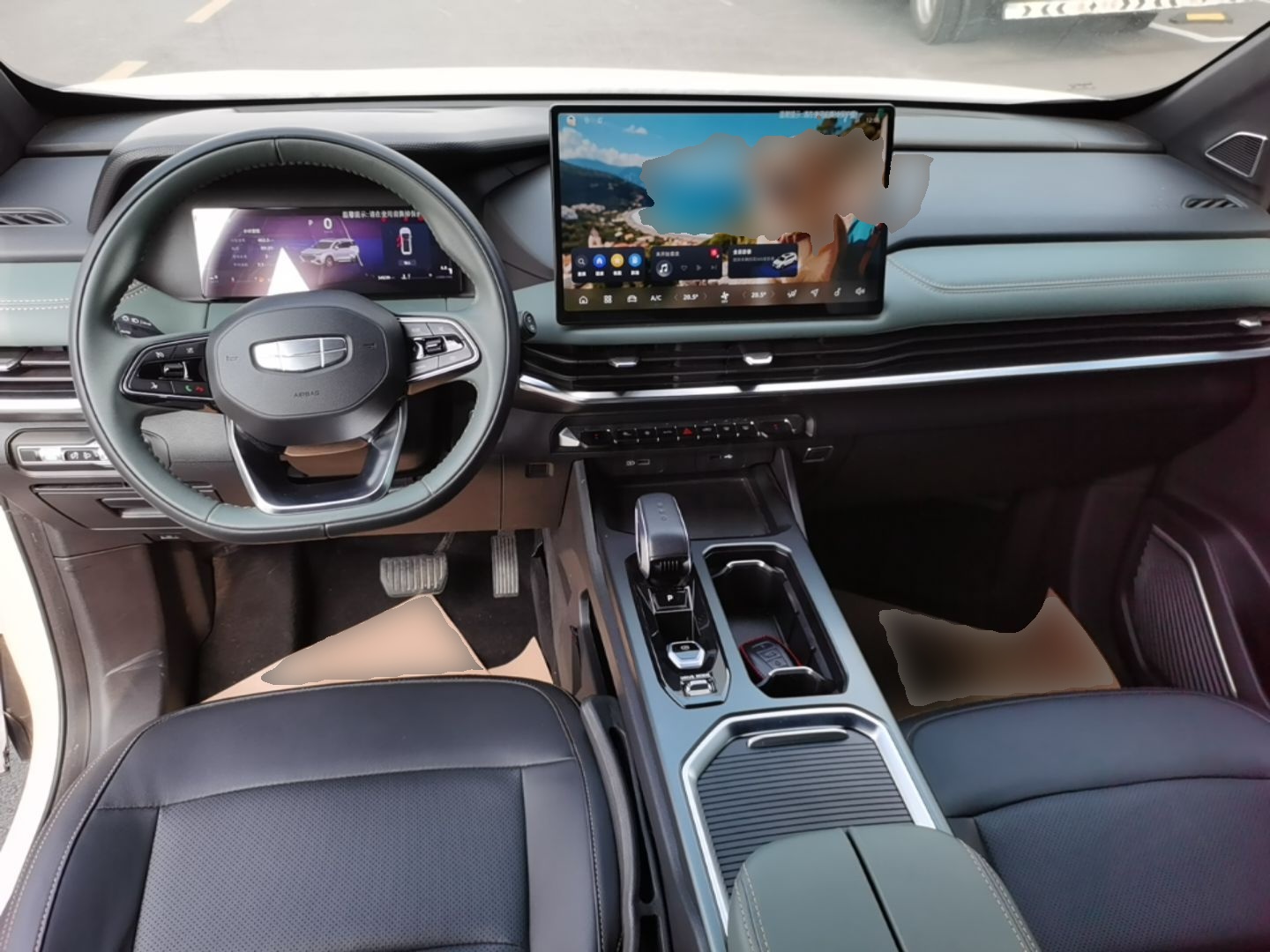 Geely Auto Haoyue L 2024 2.0T DCT Prestige Version — снимка 12