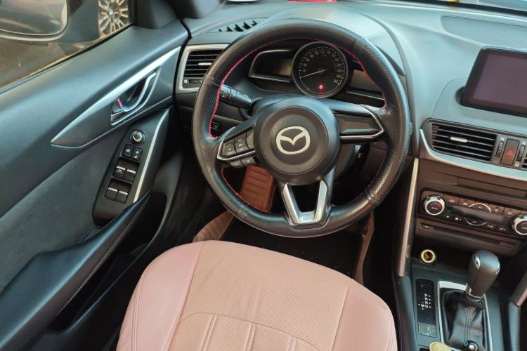 Used Mazda CX-4 2018 2.0L Automatic Two-Wheel Drive Blue Sky Exploration Version China V Standard