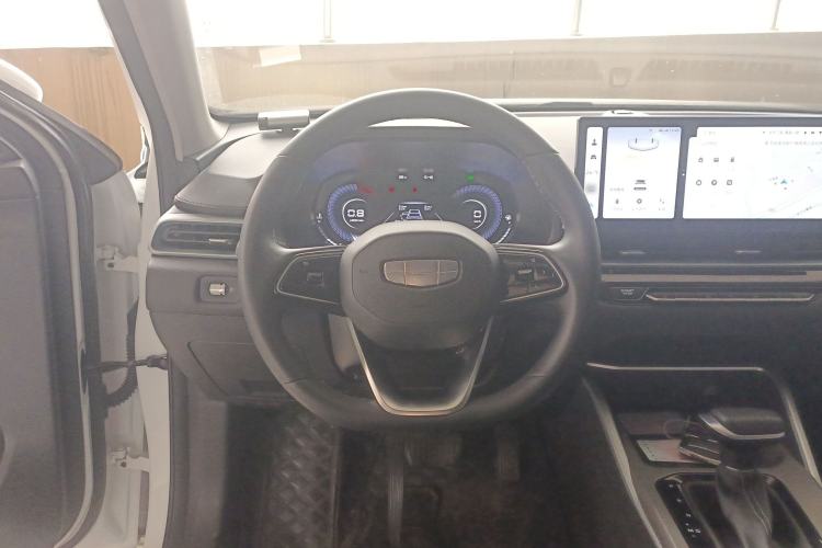 Used Geely Auto Emgrand 2025 4th Generation 1.5L CVT Luxury Version
