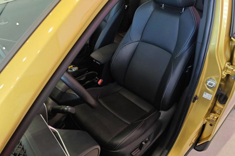 Used Toyota FRONTLANDER 2022 2.0L CVT Luxury PLUS Edition
