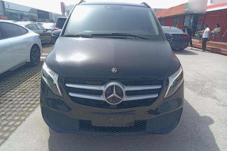Used Mercedes-Benz V-Class 2020 V 260 Avantgarde Edition
