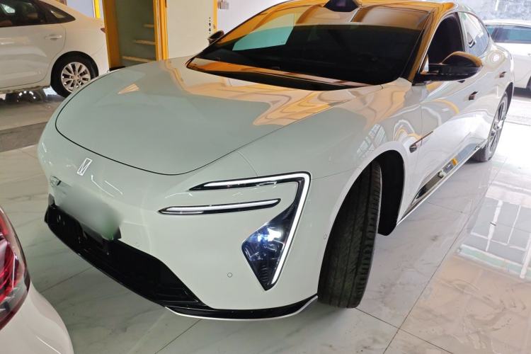 Used Avatr 06 2025 Ultra Pure Electric Edition