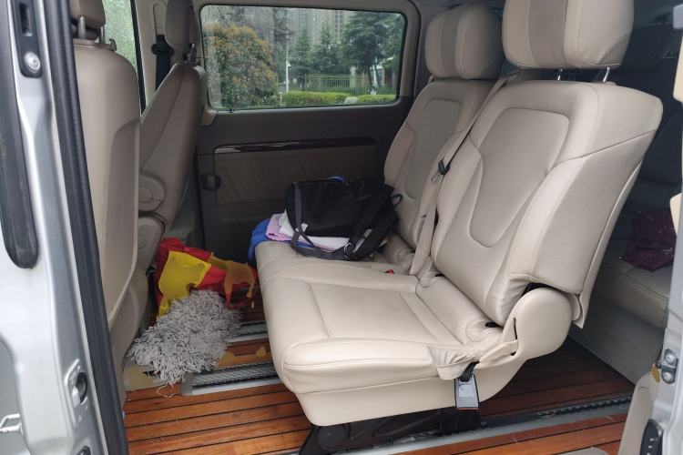 Used Mercedes-Benz Viano 2011 2.5L Limited Edition Left Rear Seat