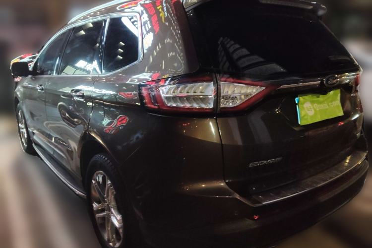 Used Ford Edge 2016 EcoBoost 245 Four-Wheel Drive Titanium Edition 7-Seater
