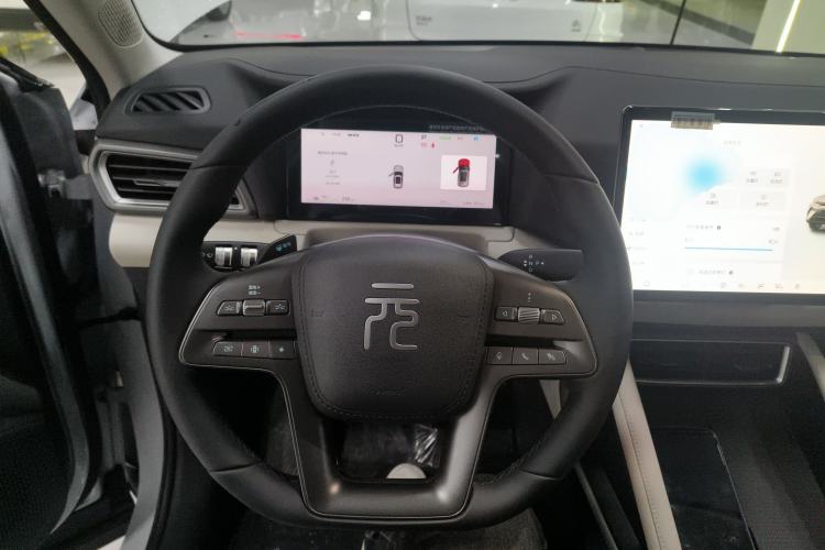 Used BYD Yuan UP 2025 Intelligent Driving Version 401 km Leading Edition