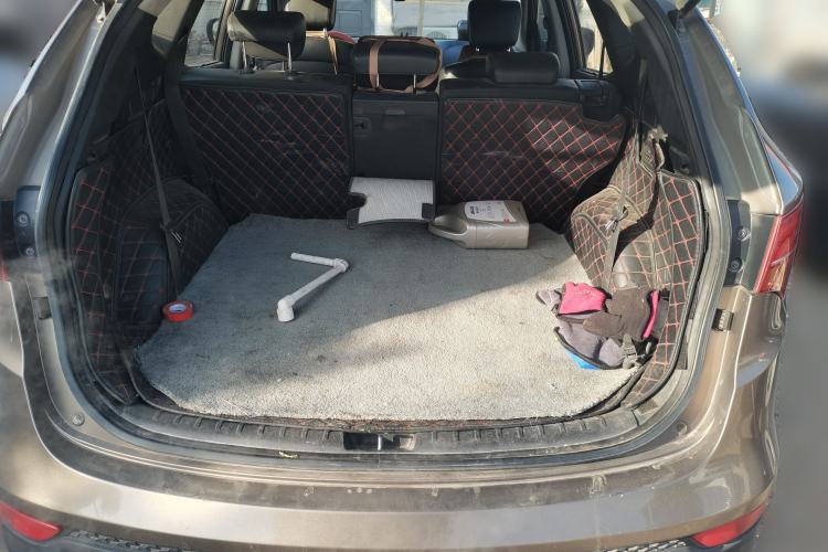 Used Hyundai Santa Fe 2013 Revised Version 2.4L Automatic All-Wheel Drive Luxury Trim