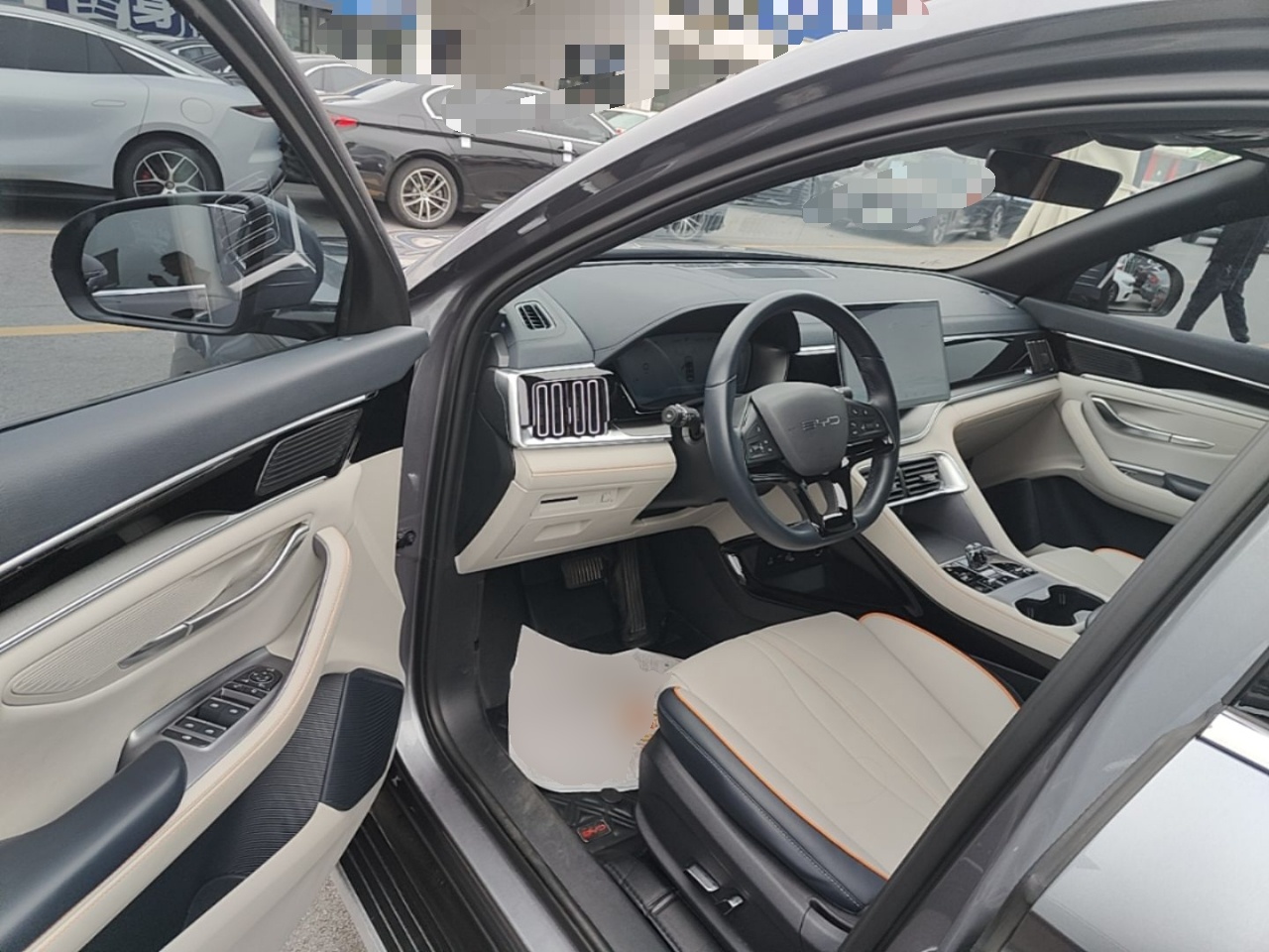 BYD Song PLUS New Energy 2023 Champion Edition EV 520KM Luxury Model — снимка 18