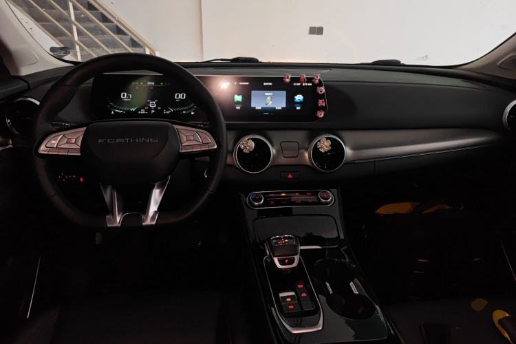 Used FORTHING T5 EVO 2021 1.5TD DCT Diamond Edition
