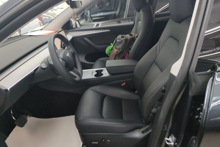 Used Tesla Model Y 2024 Long-Range All-Wheel-Drive Version