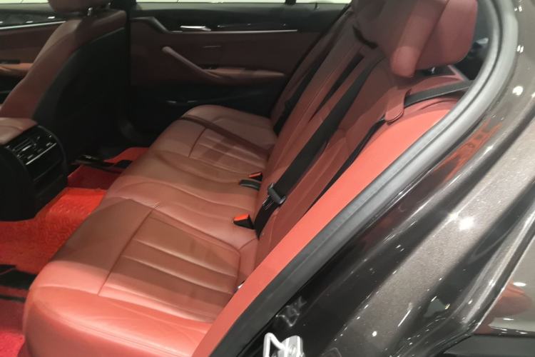 Used BMW 5 Series 2018 Restyled 530Li Leading Edition M Sport Package