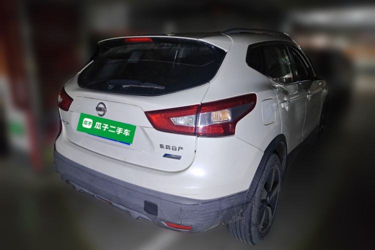 Used Nissan Qashqai 2016 2.0L CVT Luxury Edition Rear Right 45 Deg