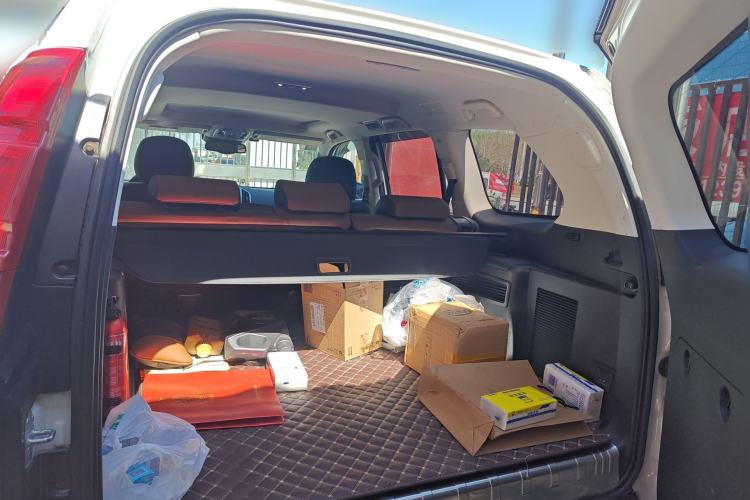 Used Haval H9 2016 2.0T Four-Wheel Drive Luxury Version 5 Seats