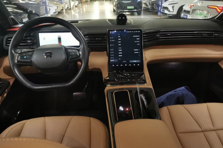 Used Nio ES8 2020 415 km Signature Edition 6-Seater Version
