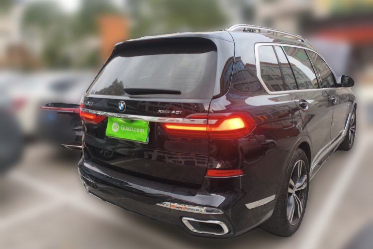 Used BMW X7 2019 xDrive40i Luxury M Sport Package Rear Right 45 Deg