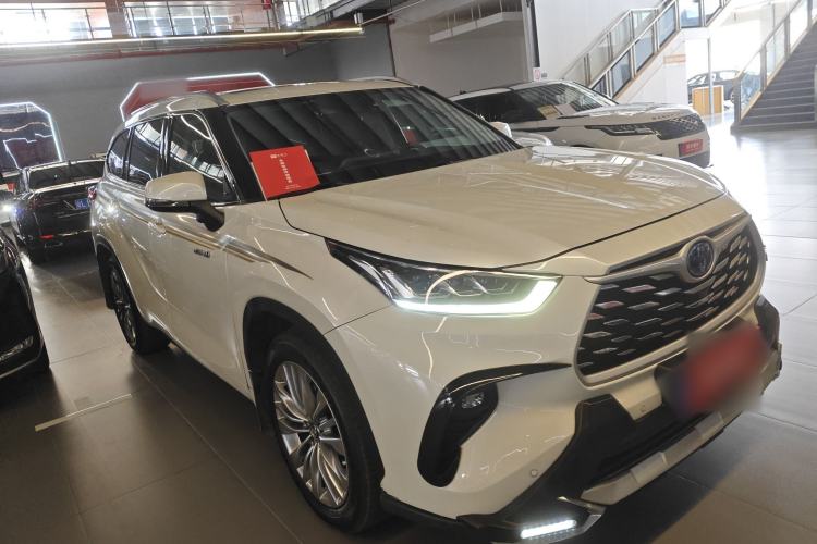 Used Toyota Highlander 2022 Dual-Engine 2.5L Four-Wheel Drive Prestige Version 7 Seats Front Right 45 Deg