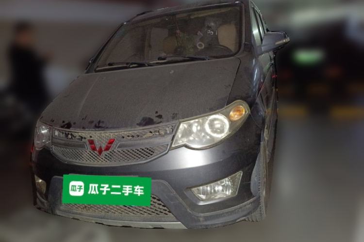 Used Wuling Hongguang 2014 1.2L S Comfort Model China IV
