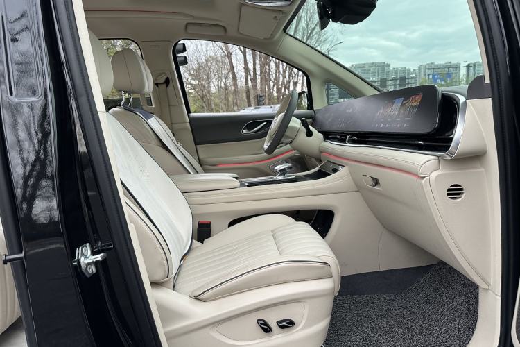 Used VOYAH Dream 2022 Low-Carbon Edition Dream+ Smart Enjoyment Package Interior 5