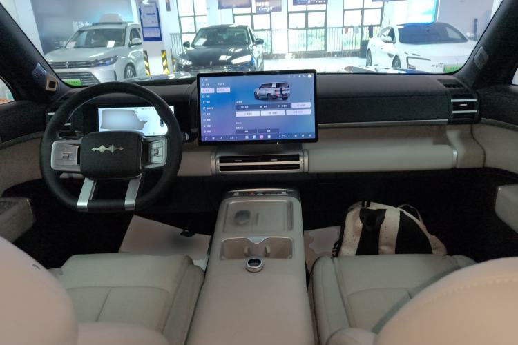 Used Formula Leopard Tai 7 2025 Model 190 km Four-Wheel Drive Ultra Edition Center Console