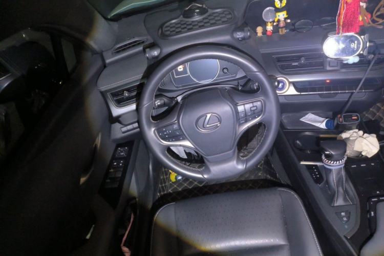 Used Lexus UX 2020 260h Explore & Adventure Edition