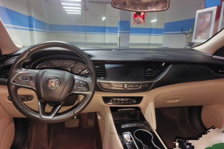 Used Buick Regal 2020 552T Elite Edition Center Console