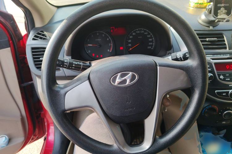 Used Hyundai Verna (older generation) 2014 1.4L Automatic Smart GLS
