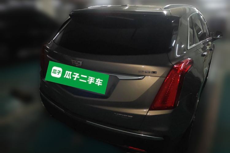 Used Cadillac XT5 2018 25T Luxury Model Rear Right 45 Deg