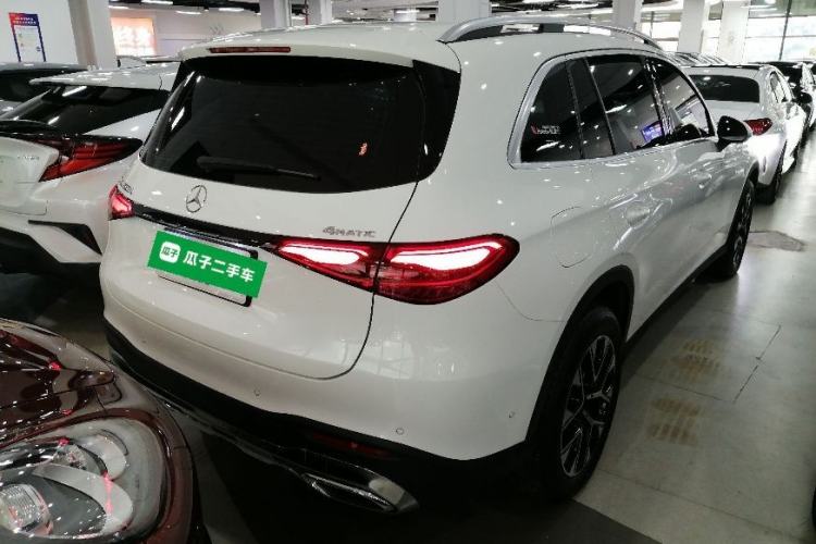 Used Mercedes-Benz GLC 2023 Facelift GLC 260 L 4MATIC Dynamic Version 5 Seats Rear Right 45 Deg