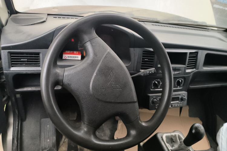 Used Wuling Zhiguang 2013 1.0L Base Version