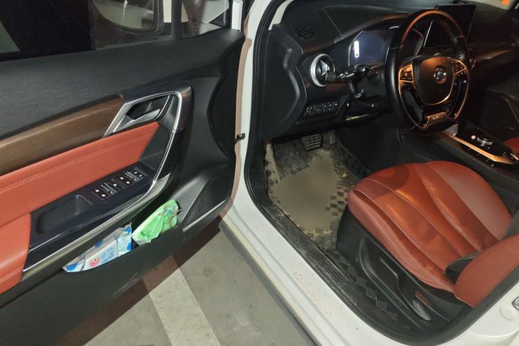 Used BAIC Beijing EU5 2019 R500 Smart Wind Edition