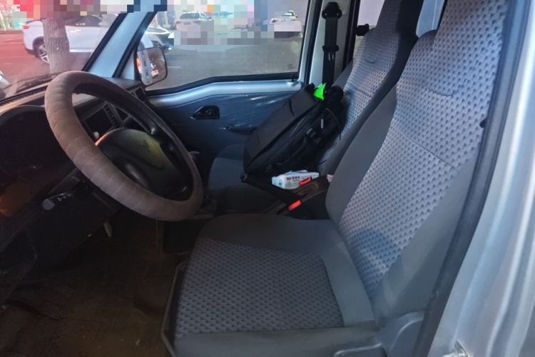 Used Wuling Zhiguang 2023 1.5L Practical Version 5/7 Seats Left Front Seat