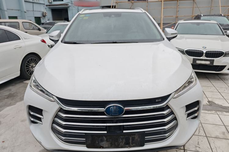 Used BYD Tang New Energy 2018 DM 2.0T All-Wheel Drive Smart Connectivity Luxury Model 7 Seats China V Emission Standard Front