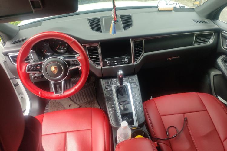 Used Porsche Macan 2017 Macan 2.0T Center Console