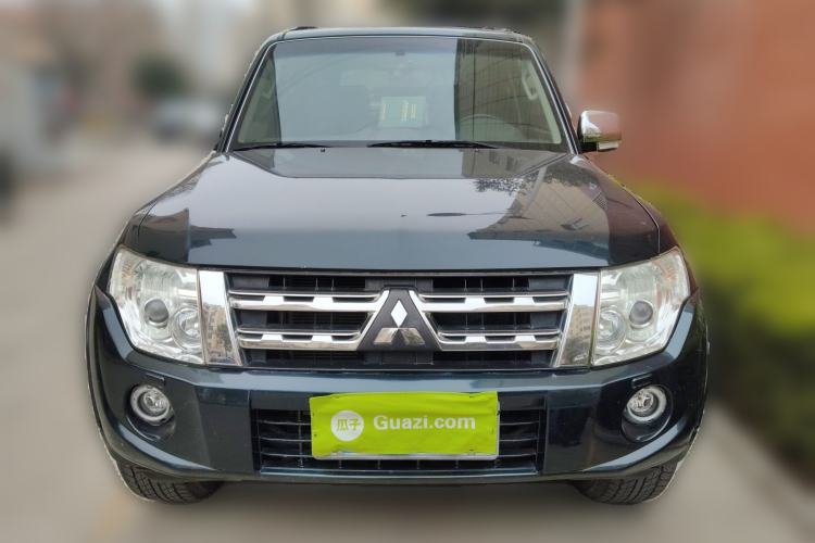 Used Mitsubishi Pajero 2012 3.0L Elite Edition
