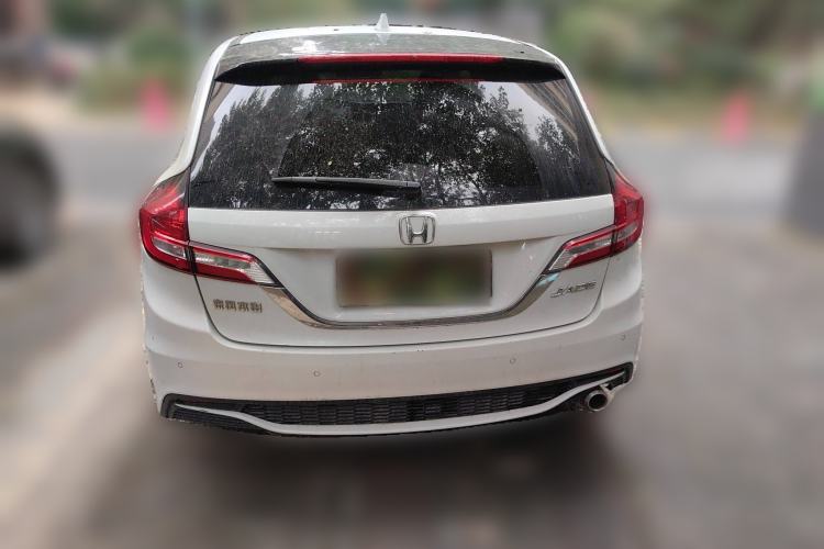 Used Honda Jade 2017 1.8L automatic Comfort version 5 seats
