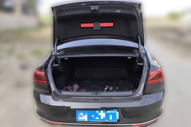 Used Volkswagen Magotan 2020 330TSI DSG Luxury Edition Trunk