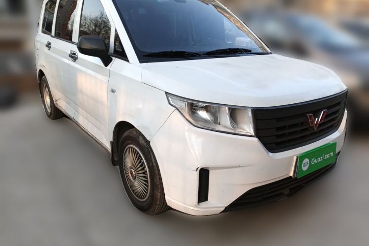 Used Wuling Hongguang PLUS 2020 1.5L Manual Standard Edition 7-Seater
